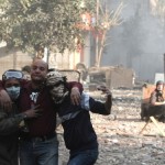 Egyptian protesters help man suffering f